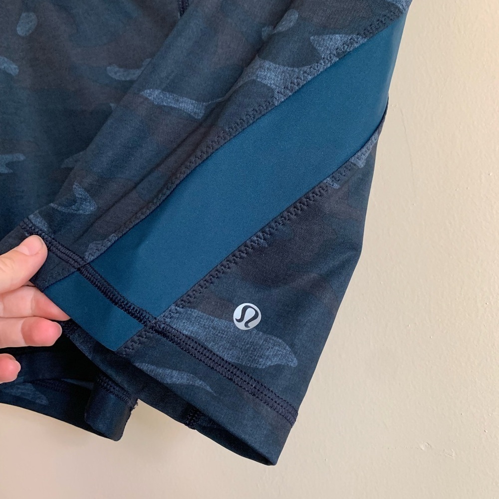 Lululemon Athletica Blue Camouflage Shorts Athletic Casual Women Size Small - Picture 2 of 4